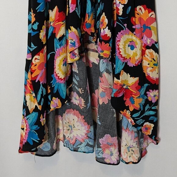 KORMEI Multi-Colored Floral, Short Sleeve High-Low Faux Wrap Midi Dress; Size S - Picture 2 of 7